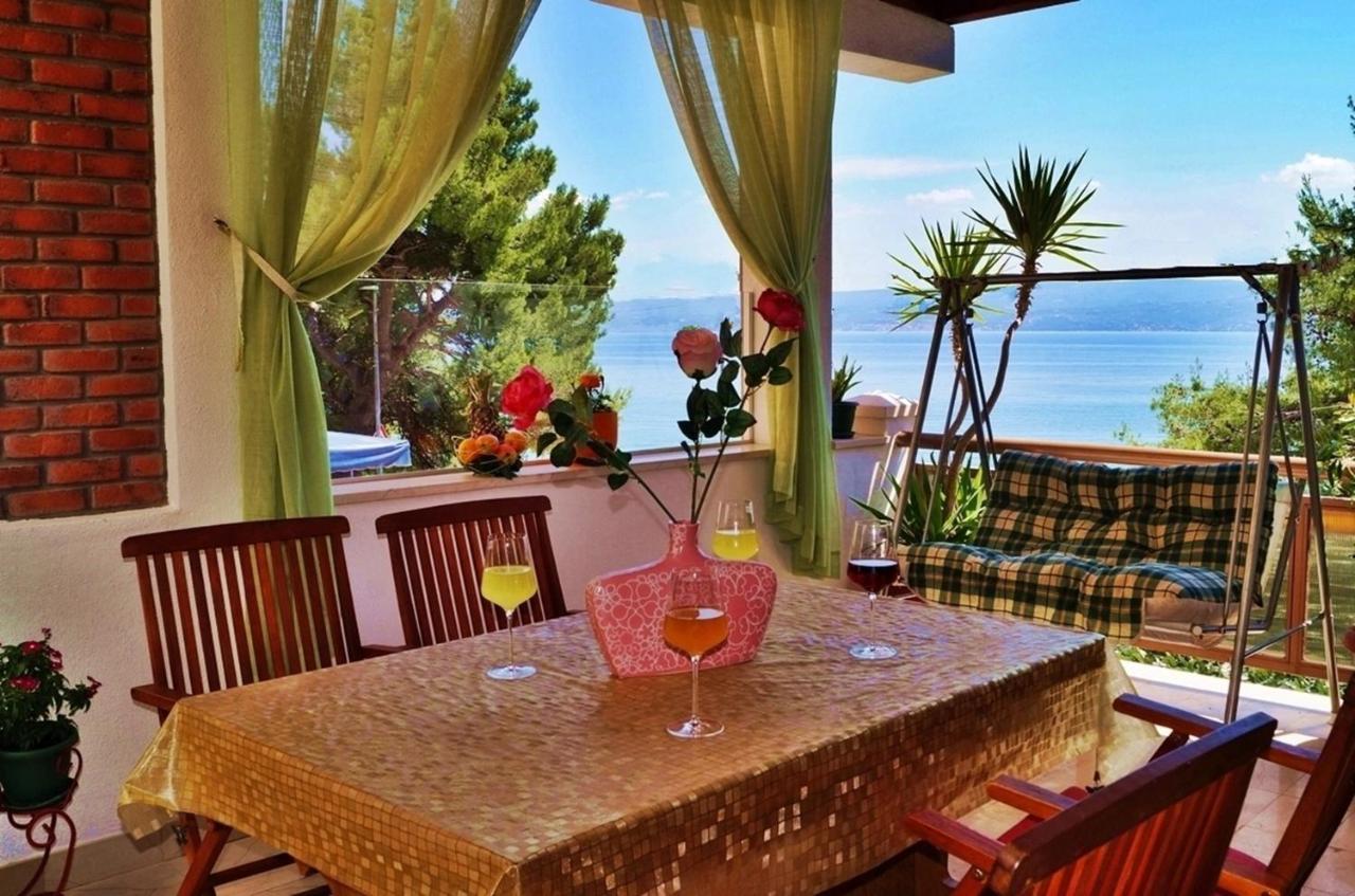Apartments By The Sea Krilo Jesenice, Omis - 15145 Jesenice  Exterior foto